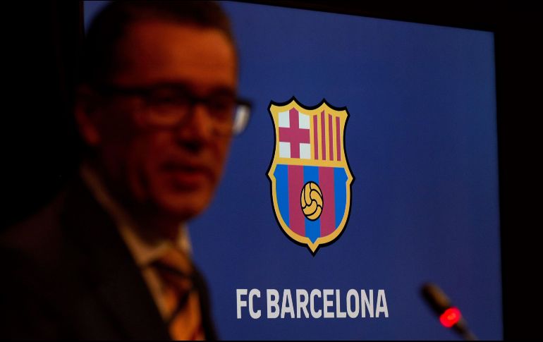 El portavoz de la junta directiva del FC Barcelona, Josep Vives, durante su comparecencia esta tarde en Barcelona. EFE/A. García