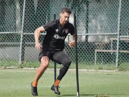 Omar González. La zaga rojinegra deberá estar concentrada para evitar pifias que permitan anotar a los delanteros toluqueños. TWITTER/@atlasfc