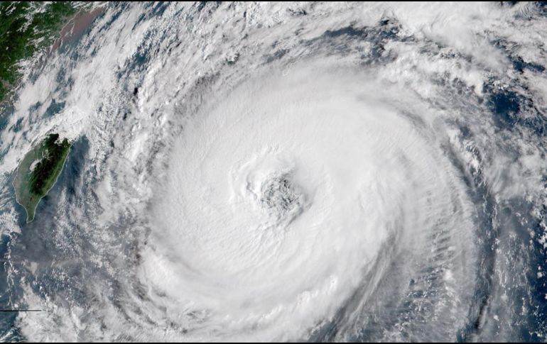 Se espera que el tifón Trami se acerque a Okinawa el sábado y al oeste al día siguiente, según la Agencia Meteorológica de Japón. AFP