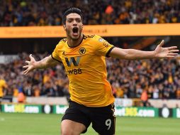 Jiménez vive su quinta campaña en el futbol europeo, pero en las cuatro anteriores le costó se regular en su paso con Atlético de Madrid y Benfica. TWITTER / @Raul_Jimenez9