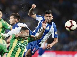 El ingreso del mexicano Jesús Corona amplió las posibilidades de gol del Porto, que finalmente marcó a cinco minutos de final para salir con victoria y el liderato. EFE /