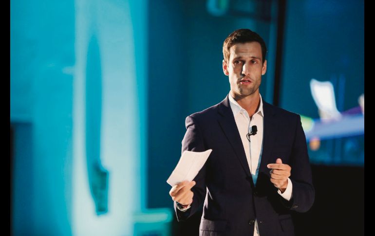 Pedro Andrade. Alabó la calidad del servicio en nuestro país.