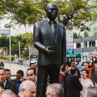 De la restauración al homenaje