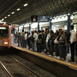 Alfaro propone que Línea 4 llegue hasta la cabecera de Tlajomulco