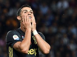 Ronaldo sufrió una expulsión en la primera mitad contra Valencia en Mestalla. AFP / ARCHIVO