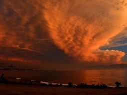 Las nuevas condiciones del fenómeno propician tormentas en zonas de Baja California y Sonora. EFE/A. Zepeda