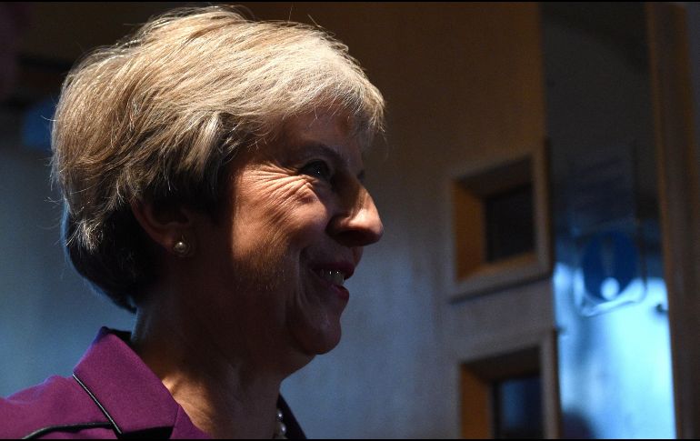 La disposición es encabezada por la primera ministra británica Theresa May; es una forma de 