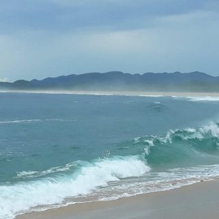 Huracán ''Sergio'' se aleja de costas nacionales