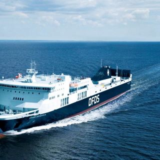 Rescatan ferry con 335 pasajeros a bordo en el mar Báltico