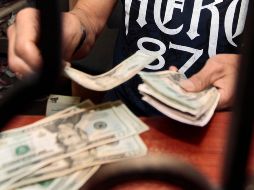 El dólar libre se vendió hasta en 19.10 pesos, una variación de tres centavos más respecto al cierre previo. EL INFORMADOR / ARCHIVO