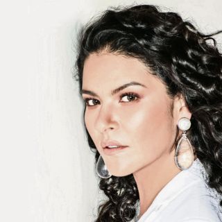 Litzy, lista para romper fronteras