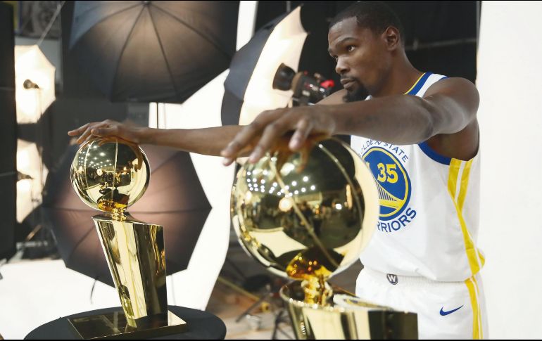Kevin Durant ha ganado dos títulos de la NBA en la misma cantidad de temporadas con los Warriors. AFP / E. Shaw