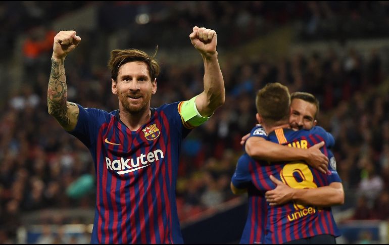 Messi anotó dos de los tantos del Barcelona, al 56' y al 90'. EFE/A. Rain