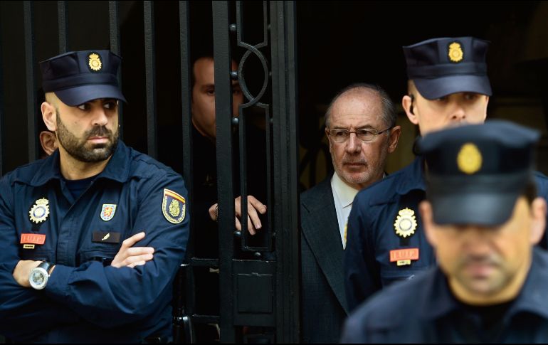 El sistema de tarjetas de crédito opacas permitió a Rato, a su antecesor Miguel Blesa y a otros directivos de la entidad realizar gastos o conseguir dinero en efectivo. AFP/P. Marcou