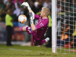William Yarbrough tuvo una gran actuación en la tanda de penales, donde paró tres de los siete envíos de los Pumas. MEXSPORT
