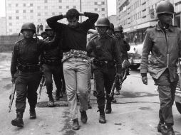 En su libro, la investigadora relata los eventos más relevantes que acontecían en el México de 1968, y los relaciona con el movimiento estudiantil. ESPECIAL