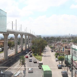 Hay 892 predios tapatíos para repoblar eje de Línea 3