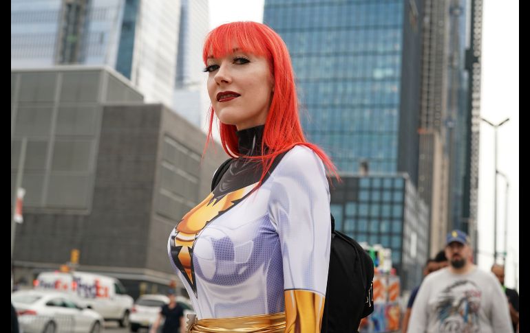 Una mujer asiste disfrazada a la Comic Con de Nueva York 2018.