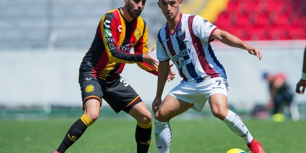 N&eacute;stor Vidrio est&aacute; de regreso con Leones Negros