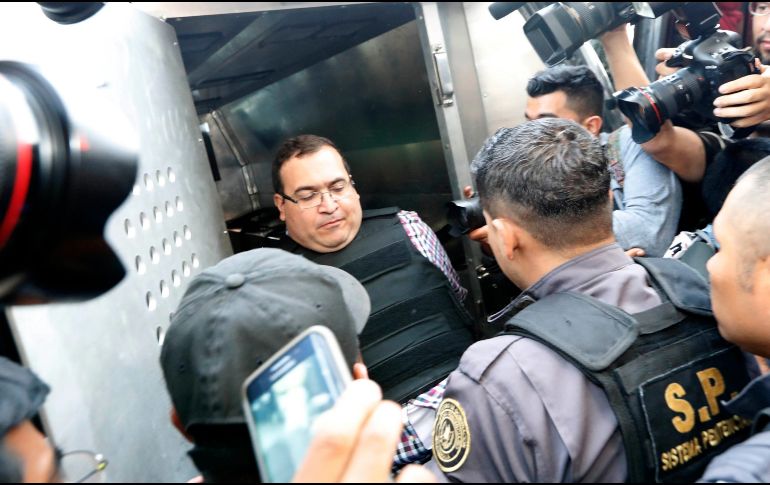 Duarte ordenó en agosto de 2011 adquirir una lancha 