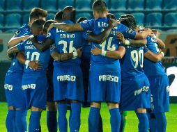 El Feirense desaprovechó el respaldo de sus seguidores, y por tercer juego en fila no pudo hacerse presente en el marcador. TWITTER/@cdfeirensesad