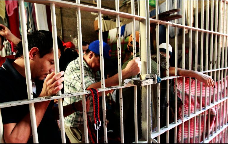 A pesar de que ya se han tomado medidas preventivas, las llamadas amenazantes desde diversas prisiones son una constante. EL INFORMADOR/ARCHIVO