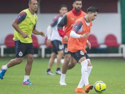 La jefatura de Chivas sobre Pumas jugando como local pudo haber terminado en el reciente enfrentamiento de Copa, pero hoy pueden prolongarla al menos en juegos de liga. MEXSPORT/C. De Marchena