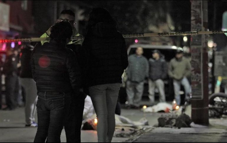Autoridades localizaron en el lugar más de 30 casquillos percutidos. TWITTER/@Reporte_Indigo