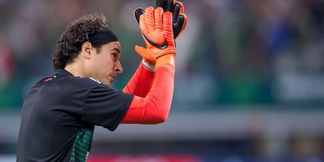 Ochoa y el Standard acaban con el invicto del Brujas