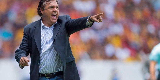 Jugamos con el coraz&oacute;n, salimos a matarnos: "Vikingo" D&aacute;valos