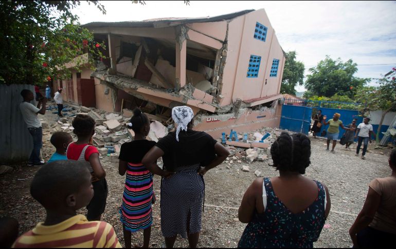 Al menos 23 casas colapsaron tras la sacudida de magnitud 5.9. AP/D. Chery