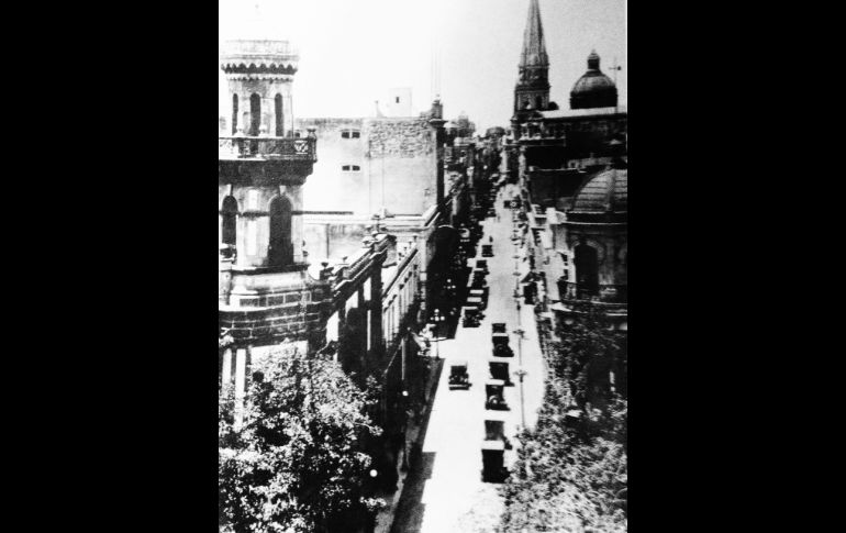 En el mismo barrio -el más elegante de la Guadalajara colonial y decimonónica- San Francisco y en donde se ubicó por años el palacio de los G. Hermosillo y Brizuela vemos una elegante Calandria que le han dado a nuestra ciudad un sello característico y original. CORTESÍA