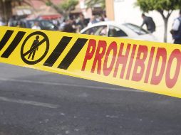 Paramédicos municipales confirmaron el fallecimiento de la mujer, que de acuerdo con los vecinos del lugar, era conocida en la zona por dedicarse a las ventas casa por casa. EL INFORMADOR / ARCHIVO