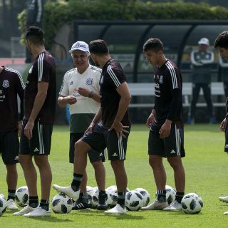 La Selección Mexicana trabaja en el CAR con equipo incompleto