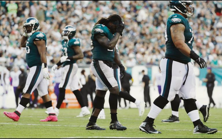 Jay Ayaji (centro) llegó la campaña pasada a los Eagles. AP / M. Pérez
