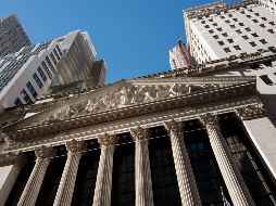 El NYSE Composite también retrocede 38.64 puntos, ubicándose en 12 mil 961.49 unidades. AP / ARCHIVO