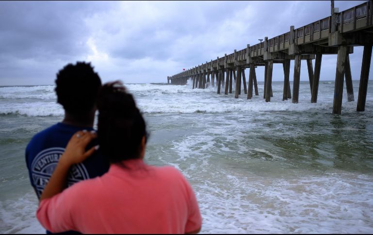 ''Parece ser de categoría 3, que es aún más intenso que 'Florence''', señaló en Twitter, en referencia al ciclón que en septiembre causó la muerte de más de 30 de personas. EFE / D. Anderson