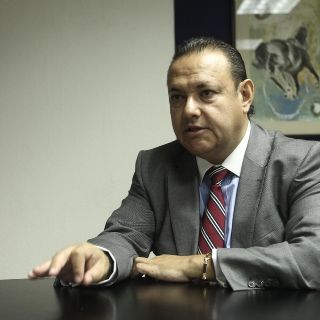 Priistas acusan a Pizano de traición