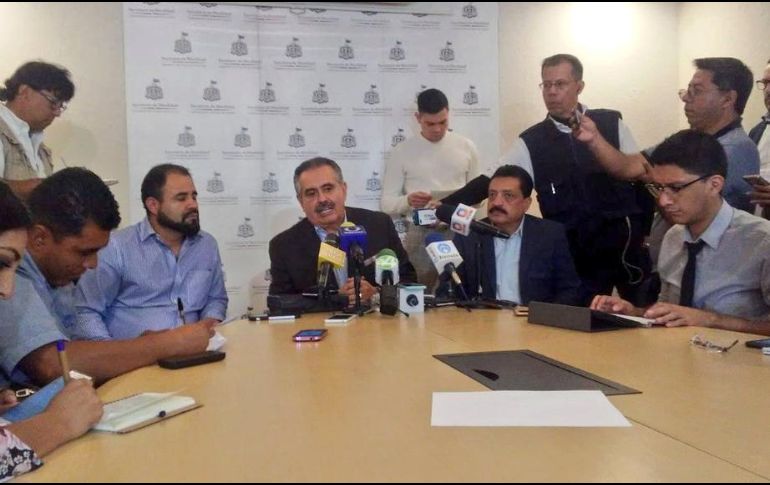 Además, Flores  anunció la cancelación de la vuelta a la derecha de los camiones que circulaban por la avenida De los Maestros. TWITTER/ @MovilidadJal