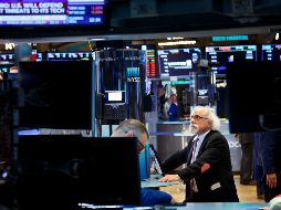 La sesión se vio afectada una vez más por la alta rentabilidad de la deuda pública. EFE/ARCHIVO