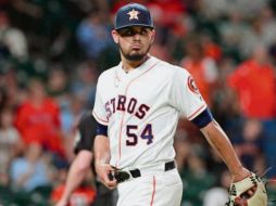 Roberto Osuna, que fue suspendido 75 juegos y está un año en libertad condicional, no respondió al ataque de un fanático. ESPECIAL /