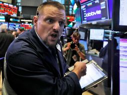 El Dow Jones perdió más de tres por ciento esta jornada. AP/R. Drew
