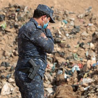 Hallan en Libia una fosa común usada por el Estado Islámico