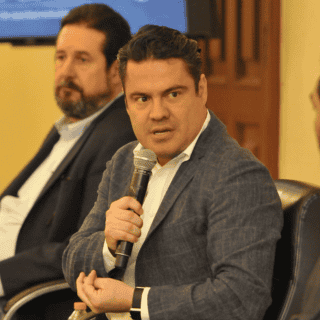 Gobernador anuncia cambios de infraestructura en alrededores del CUCSH