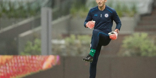 Jes&uacute;s Corona aceptar&iacute;a naturalizados comprometidos