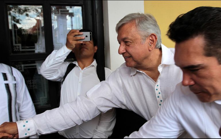Andrés Manuel López Obrador y Alejandro Moreno llegan al Centro Cultural 