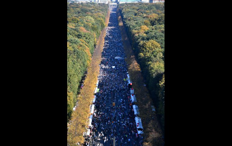 Los organizadores señalaron que más de 240 mil personas participaron en la marcha. AFP / J. MacDougall