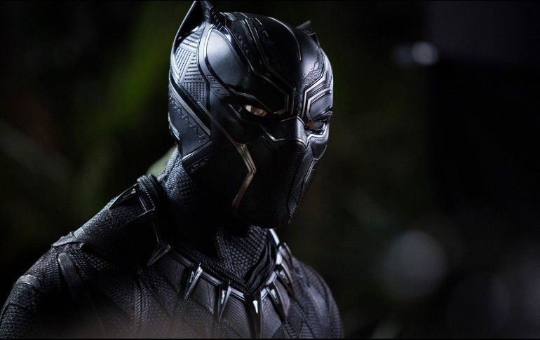 La primera entrega de la cinta recaudó más de mil 300 millones de dólares en todo el mundo y recibió críticas favorables tanto de profesionales como audiencias.TWITTER / @theblackpanther