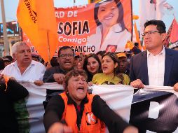 Seguidores del expresidente Alberto Fujimori y de su hija Keiko Fujimori participan en la movilización 