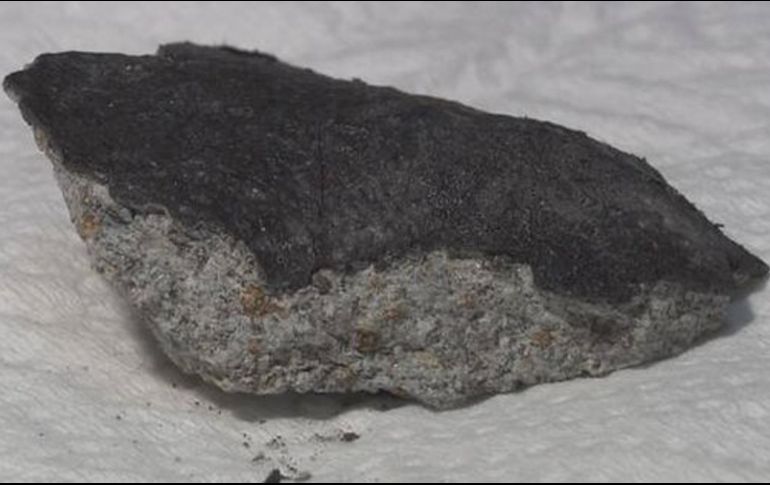 Los expertos indican que el Meteorito de Komaki procede del espacio y tiene una antigüedad de cuatro mil 600 millones de años, similar al origen del sistema solar. TWITTER / @nhk_news